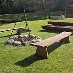 Mana Village - Jacuzzi & Sauna Farmház