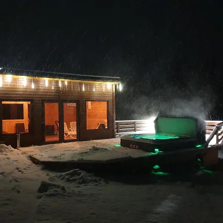 Mana Village - Jacuzzi & Sauna ファームステイ *