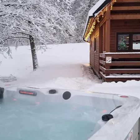 Mana Village - Jacuzzi & Sauna Lantgård Barłomino