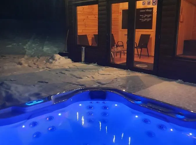 Lantgård Mana Village - Jacuzzi & Sauna Barłomino